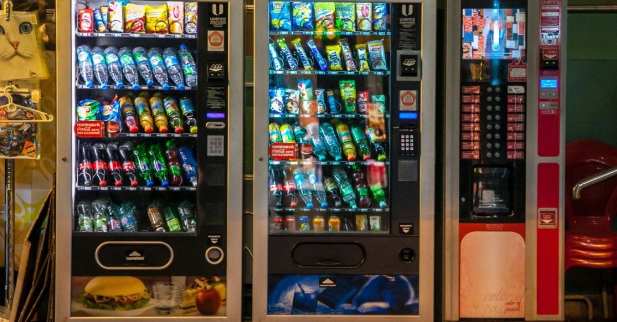 Choosing the Right Drink Vending Machine Supplier for Your Business