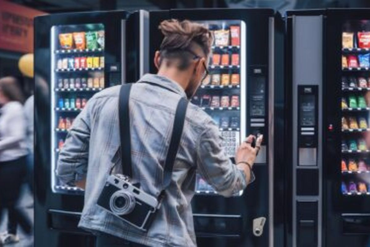 How to Choose the Right Snack Vending Machine Supplier for Your Business